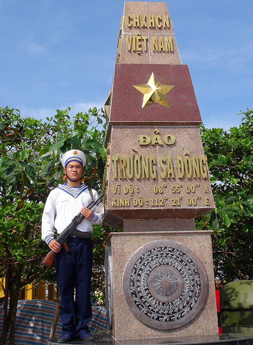 Sunrise on Truong Sa Dong island